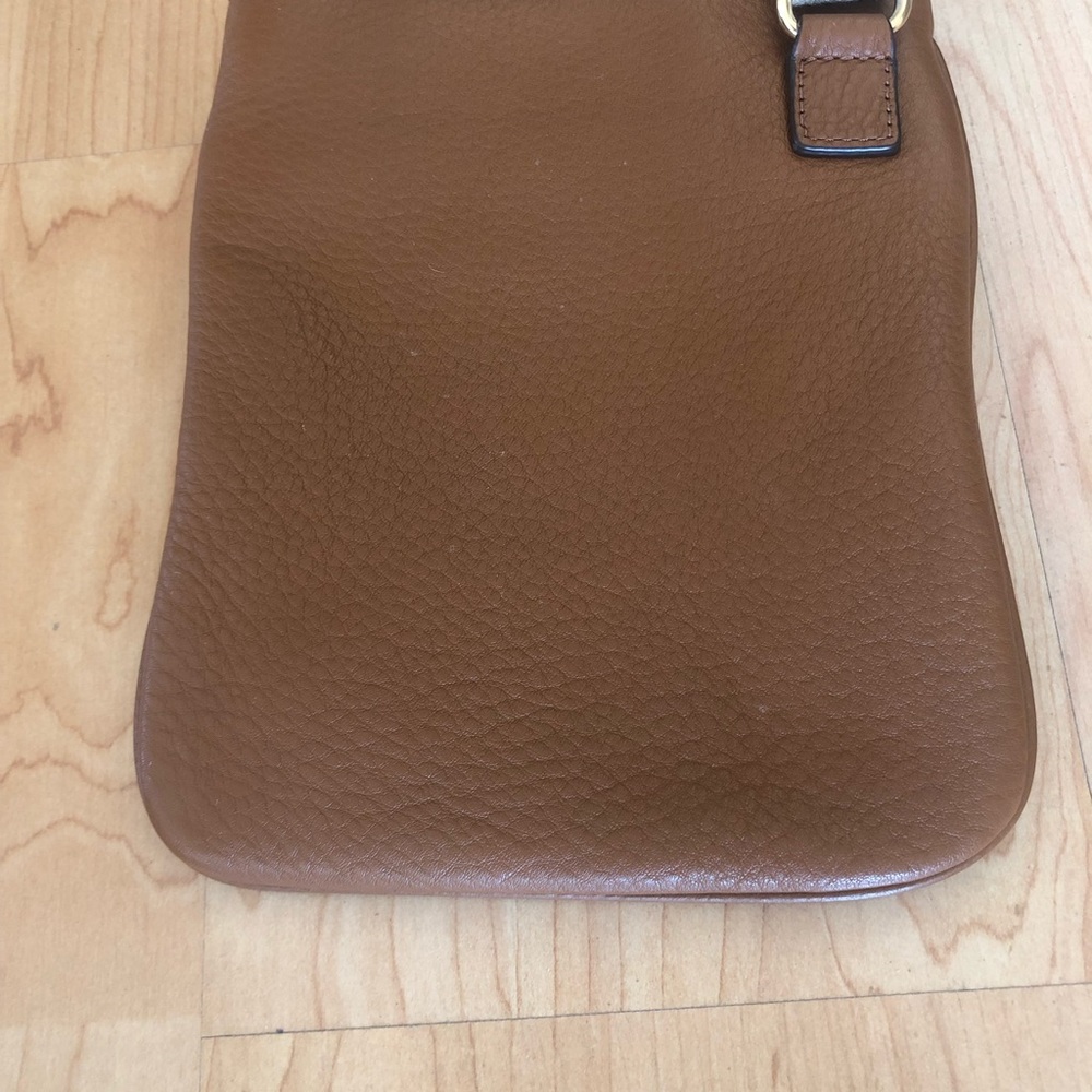 Michael Kors Fulton Tan Leather Crossbody- NWOT - Picture 5 of 7